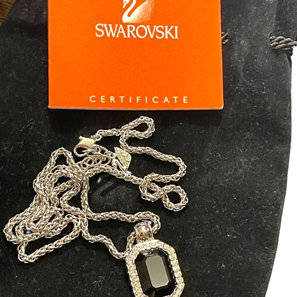 Vintage Swarovski Authentic (SWAN) Black crystal silver finish necklace - Picture 4 of 6